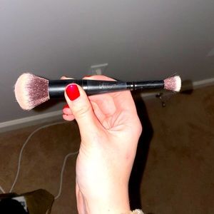 IT double ended brush